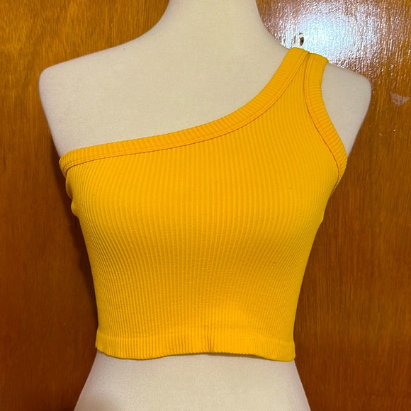 One shoulder Crop Top - Picture 1 of 2
